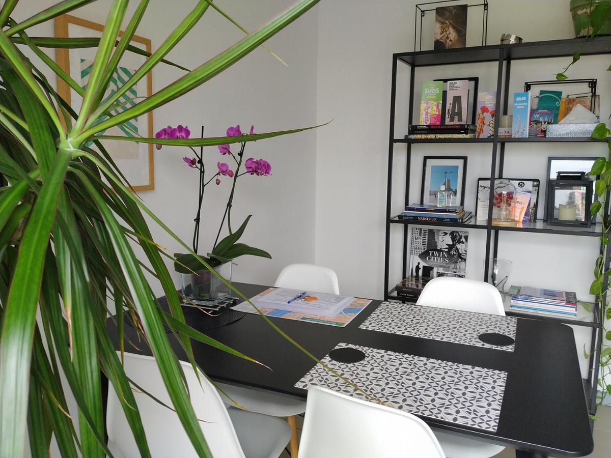 Charming Duplex With Terrace Historical City Center アルル エクステリア 写真